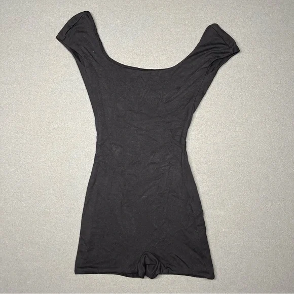 ARE YOU AM I Black Juna Romper - Picture 5 of 12